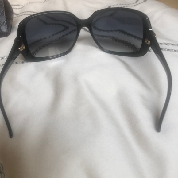Gucci sunglasses - Picture 3 of 8